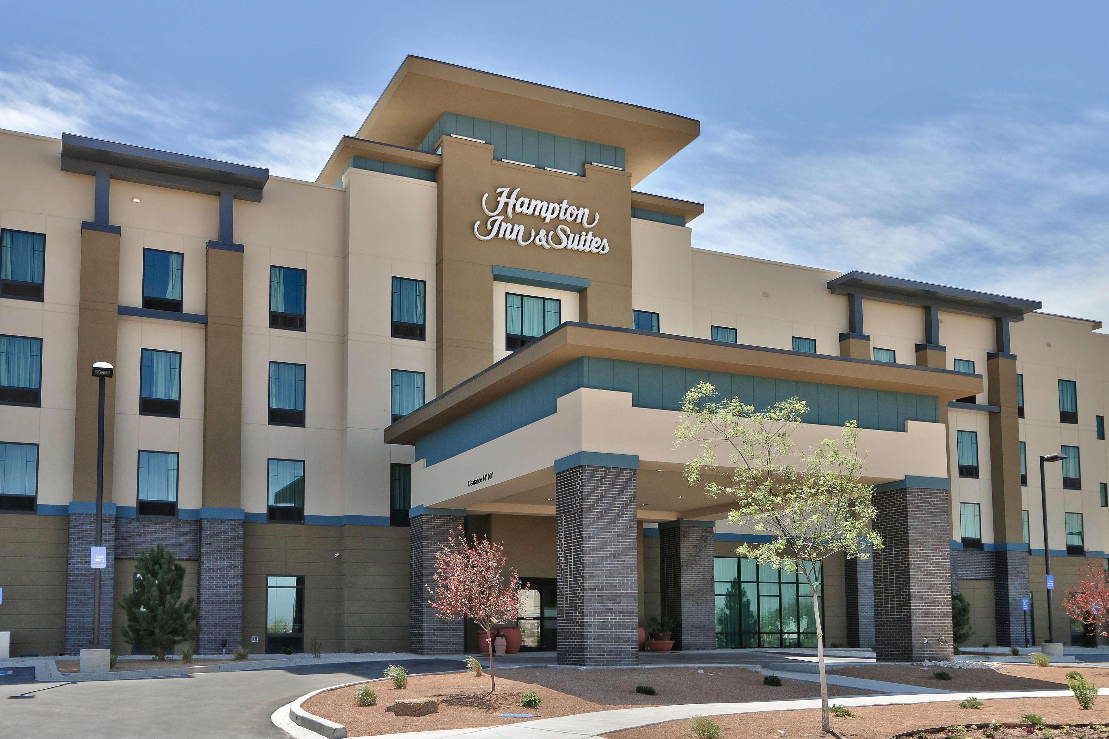 Hampton Inn & Suites Artesia Exterior photo